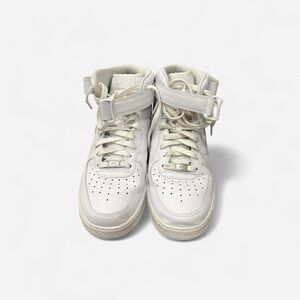 🚨 CLEARANCE 20$🚨 Nike White High-Top Sneakers